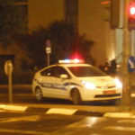 דר רחוב נעצר בחשד שהציץ לחלון דירתה של תושבת ת"א