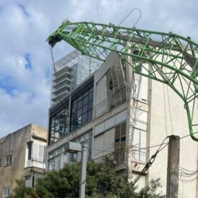 קריסת העגורן על בניין בתל אביב תיעוד מבצעי כב"ה